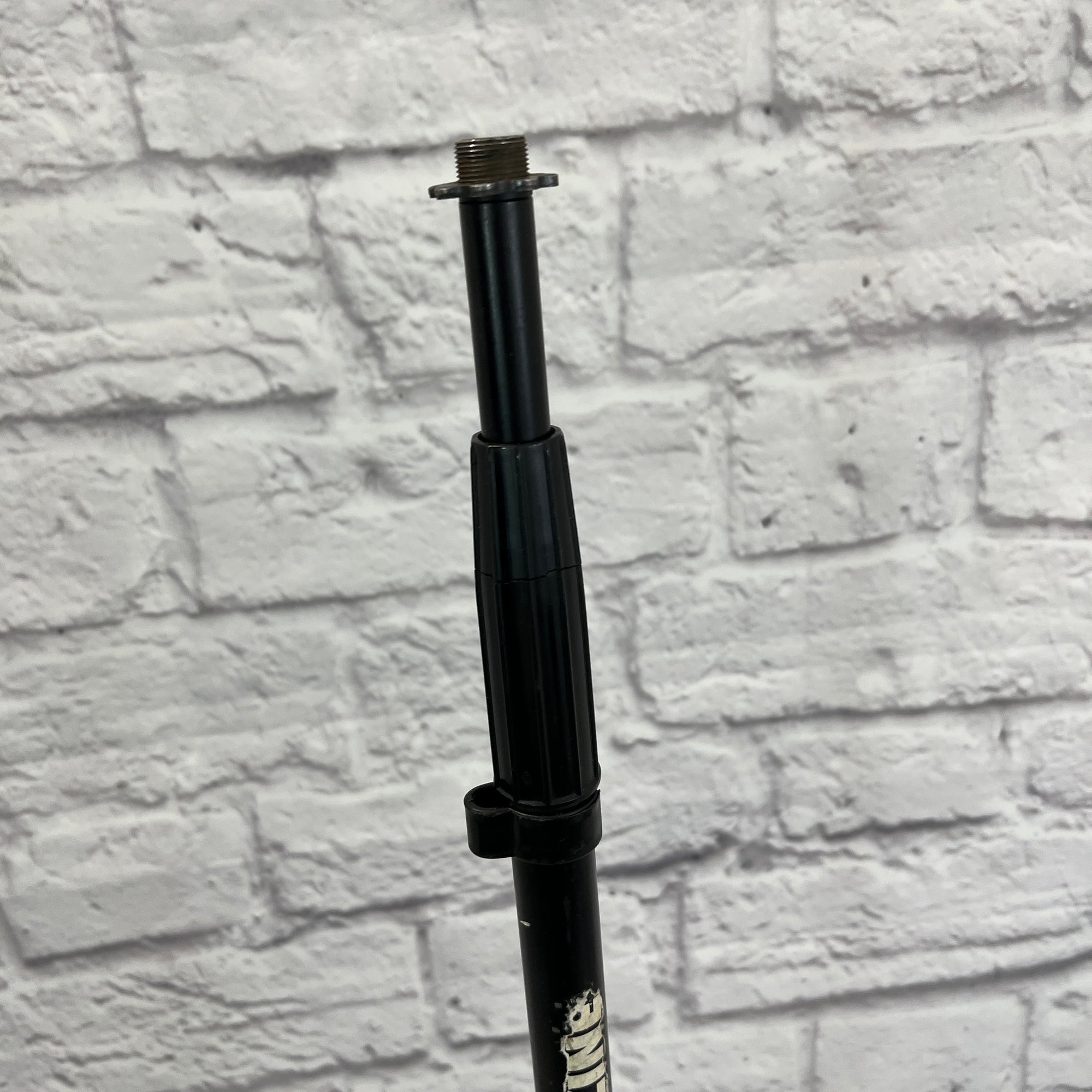 Unknown Straight Mic Stand