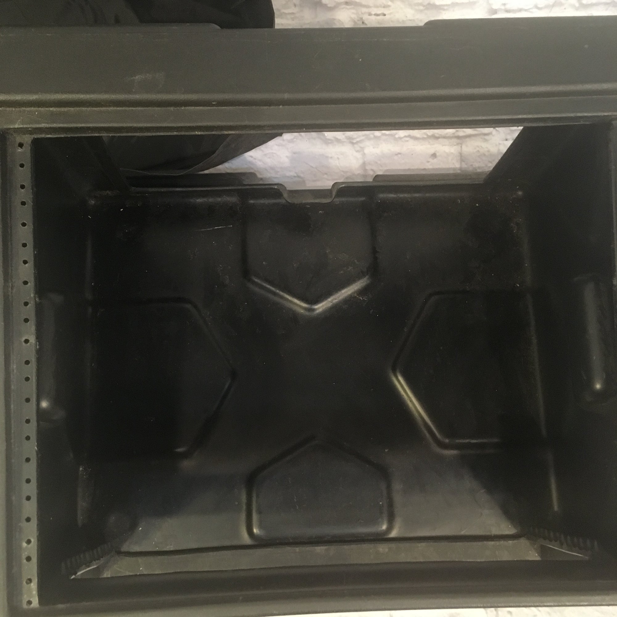 SKB 4U Rack w 8U Angled Top For Mixer