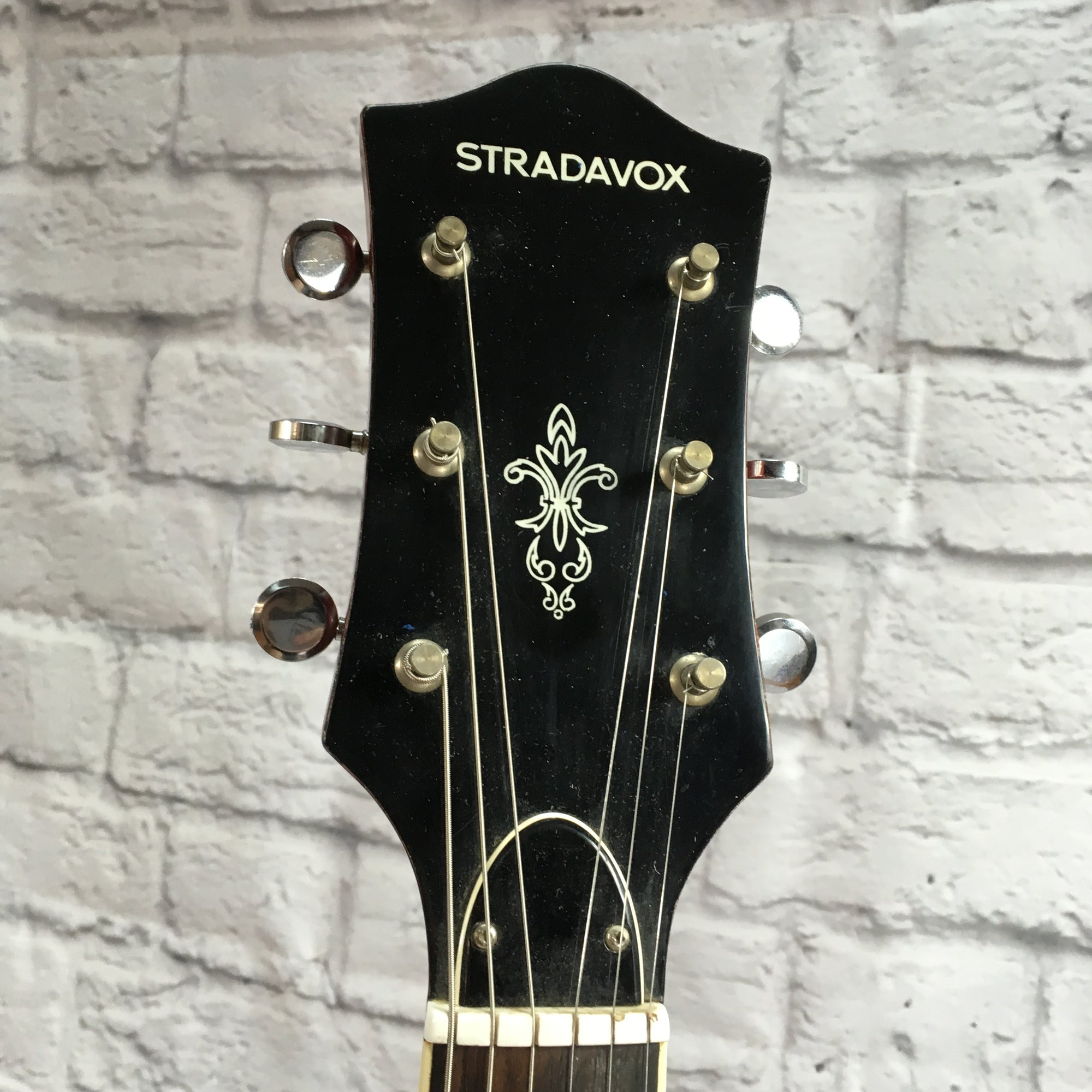 ** Vintage 1960's Stradavox Semi-Hollow Wine Red Guitar