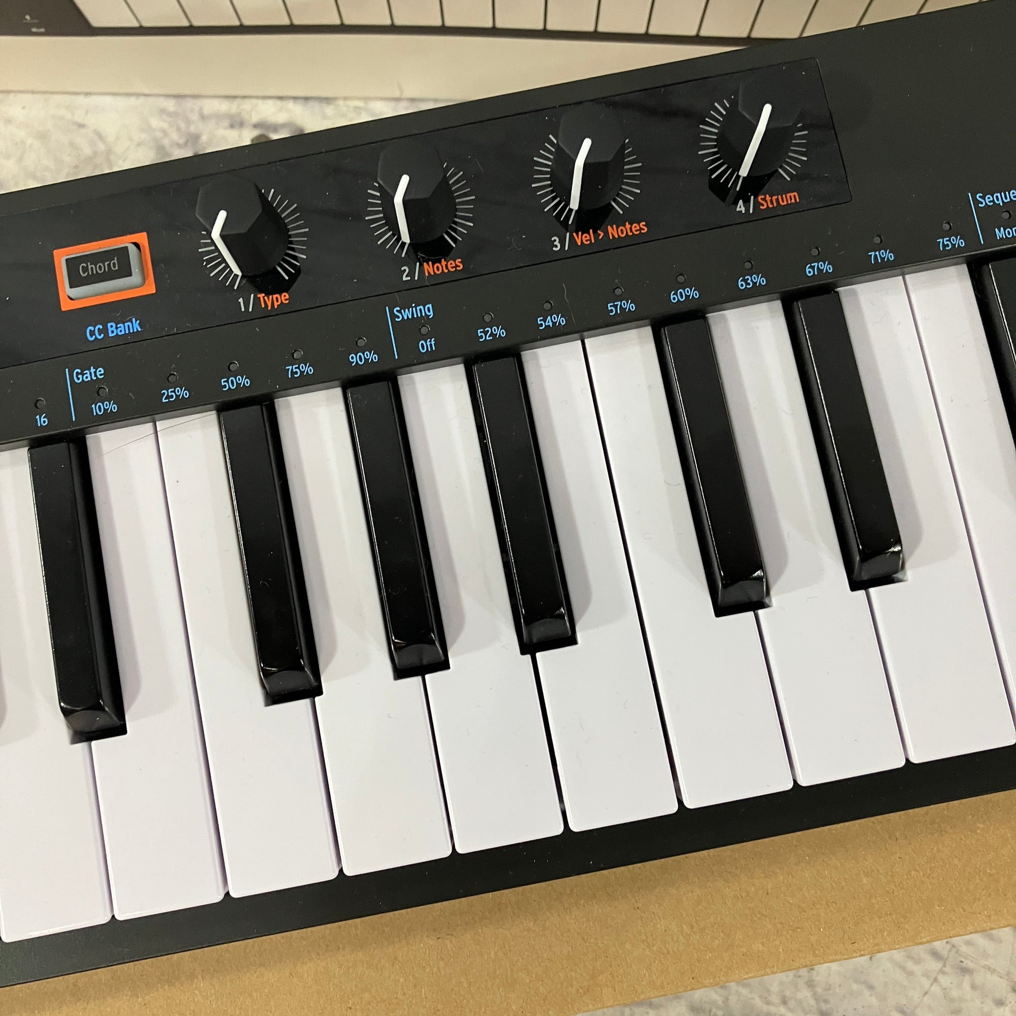 Arturia KeyStep 37 Controller & Sequencer