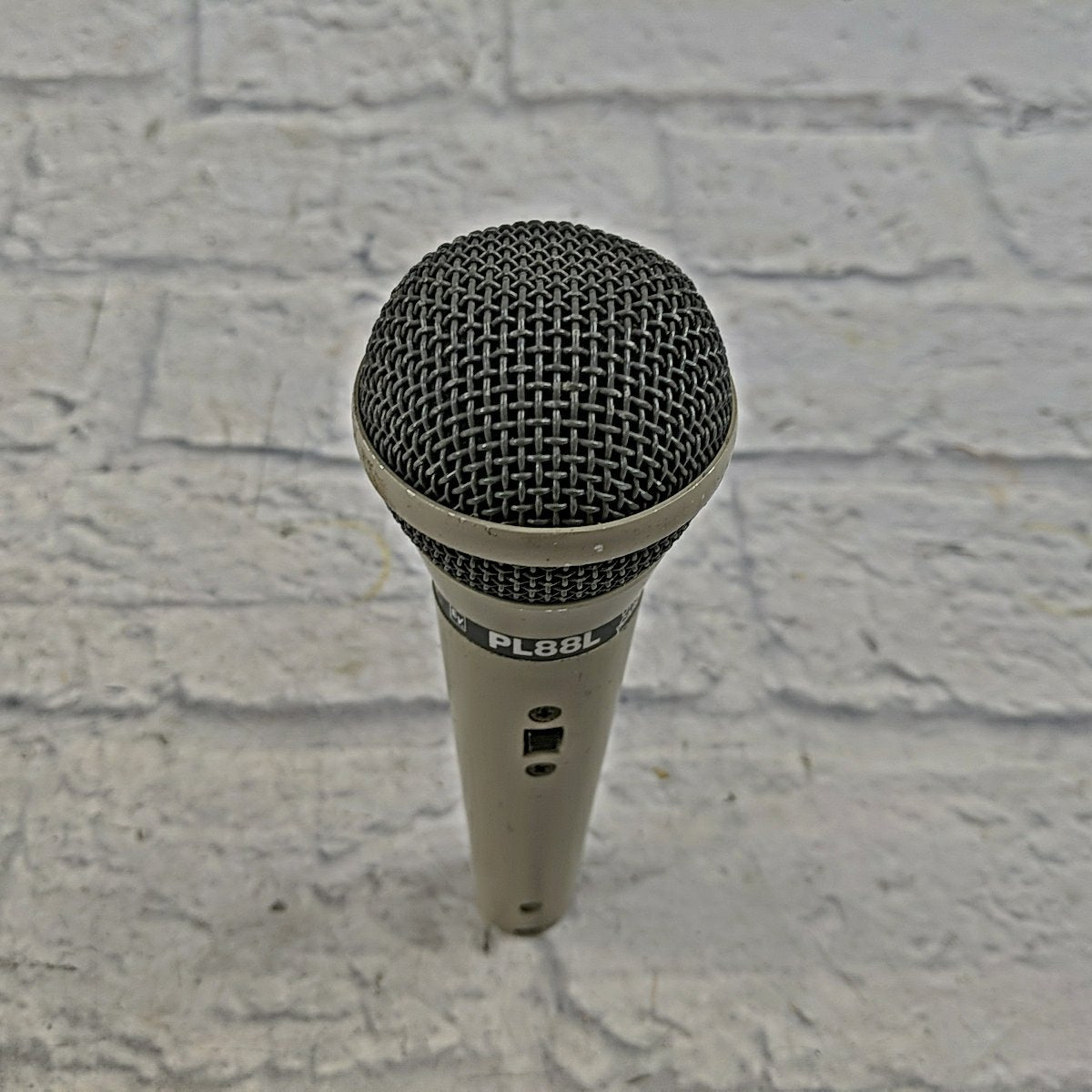 Electro-Voice PL88L Dynamic Handheld Mirophone