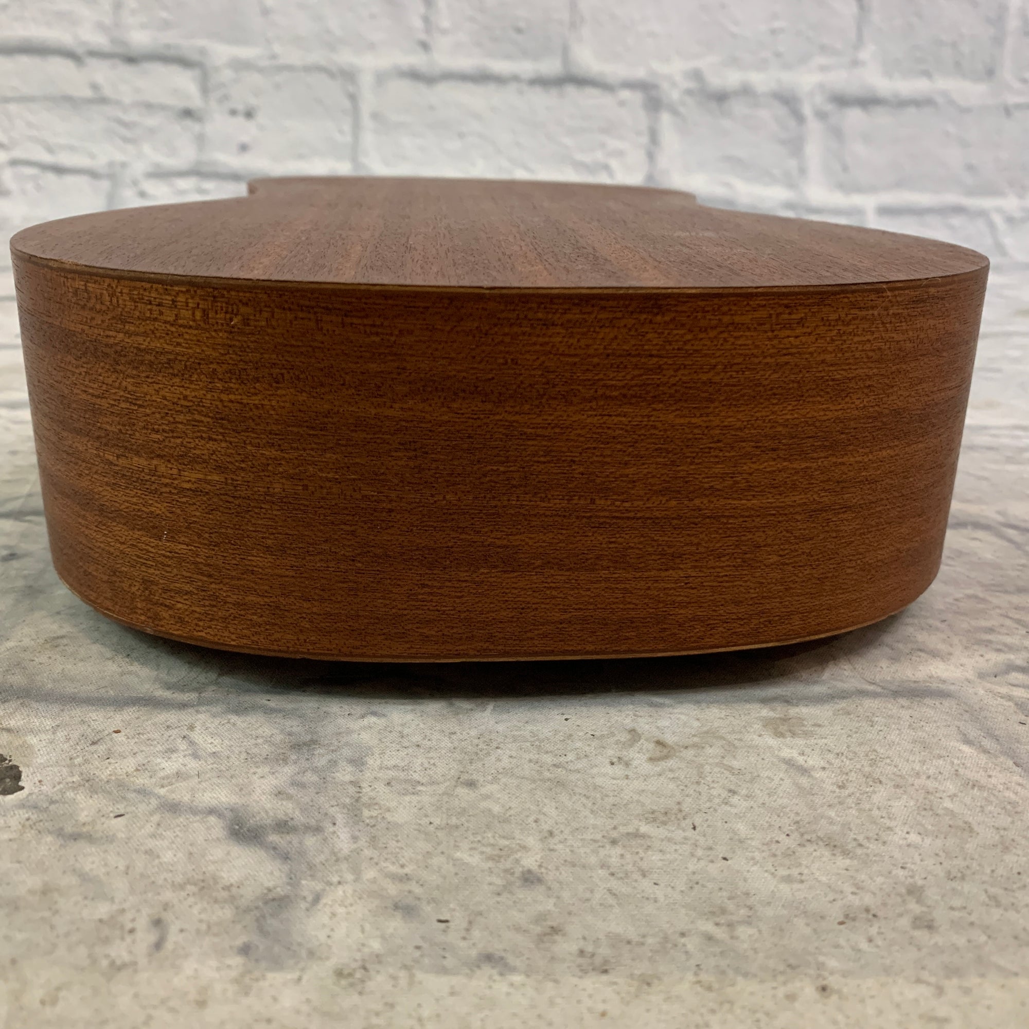 Oscar Schmidt OU-2 Ukulele