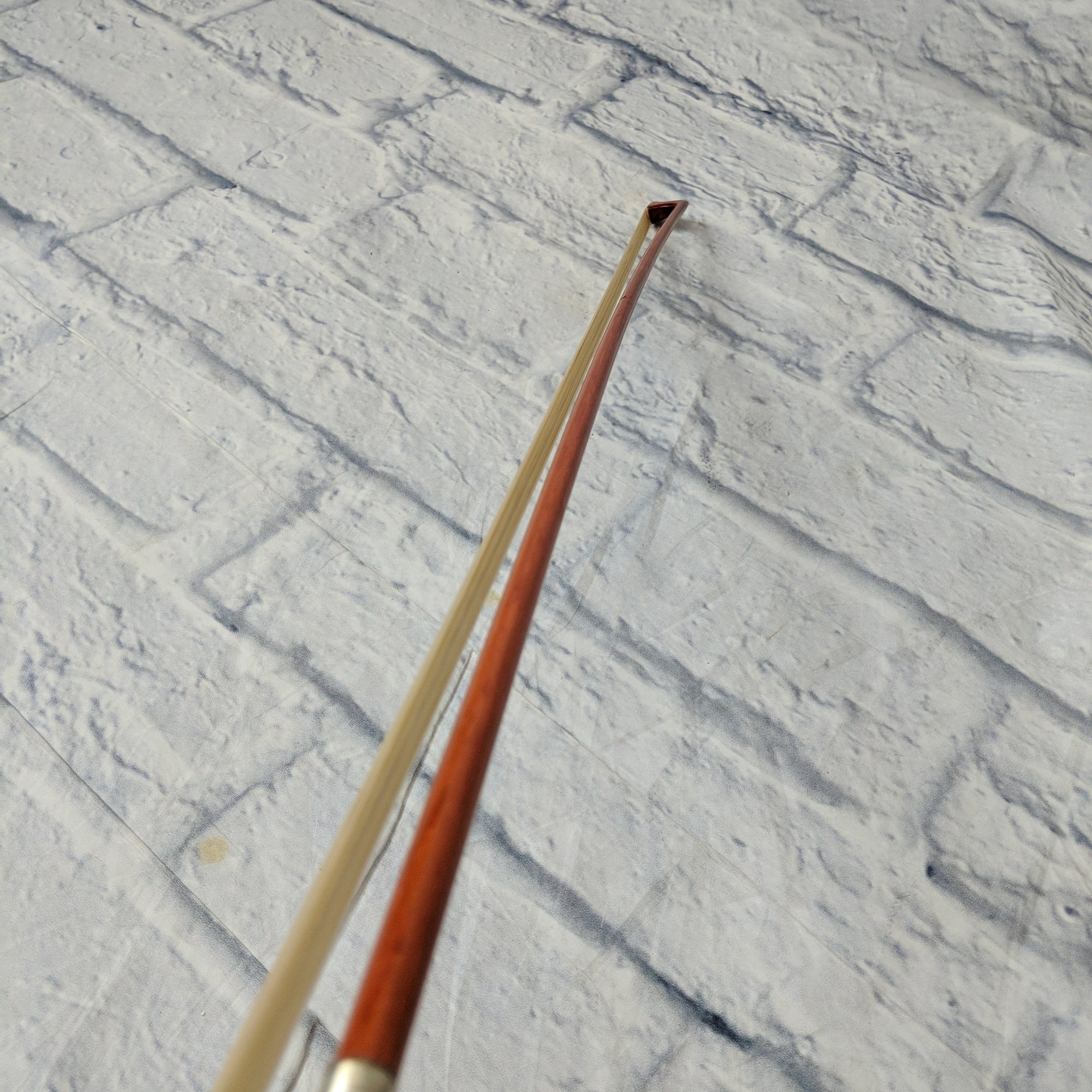 No Name 4/4 violin bow