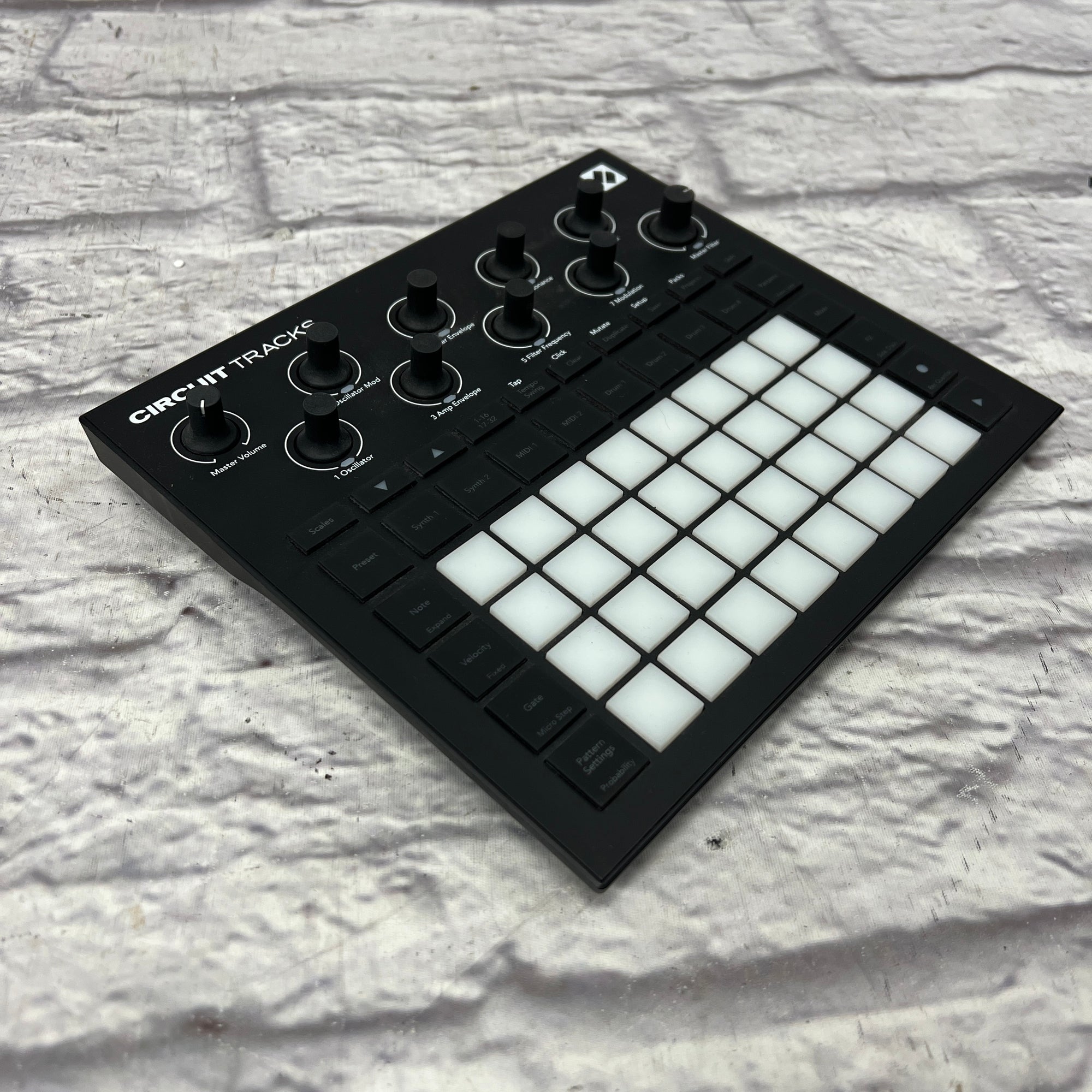 Novation Circuit Tracks