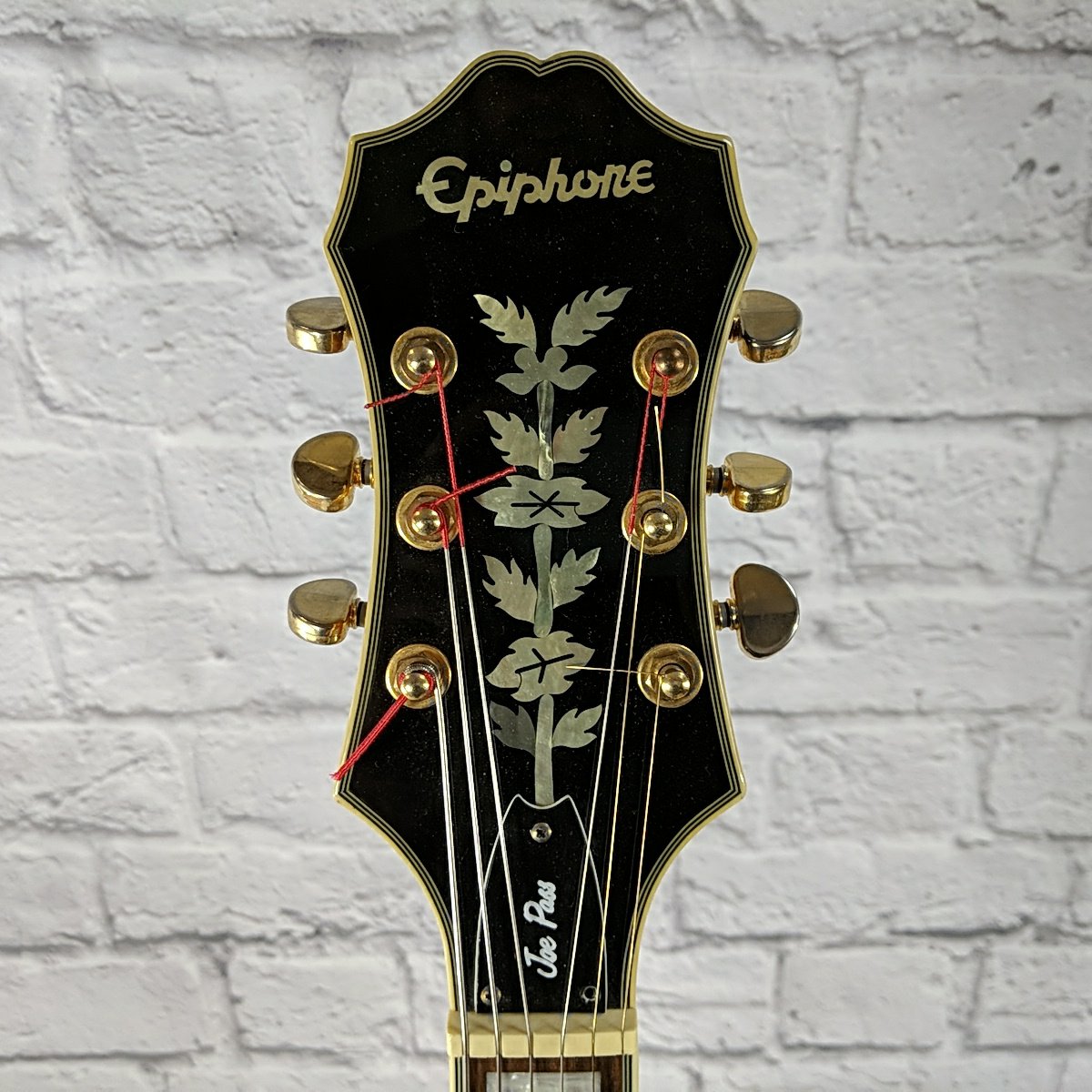Epiphone Joe Pass Emperor II VS Vintage Sunburst with Upgraded Seymour Duncan Seth Lover Pickups and Hardshell Case