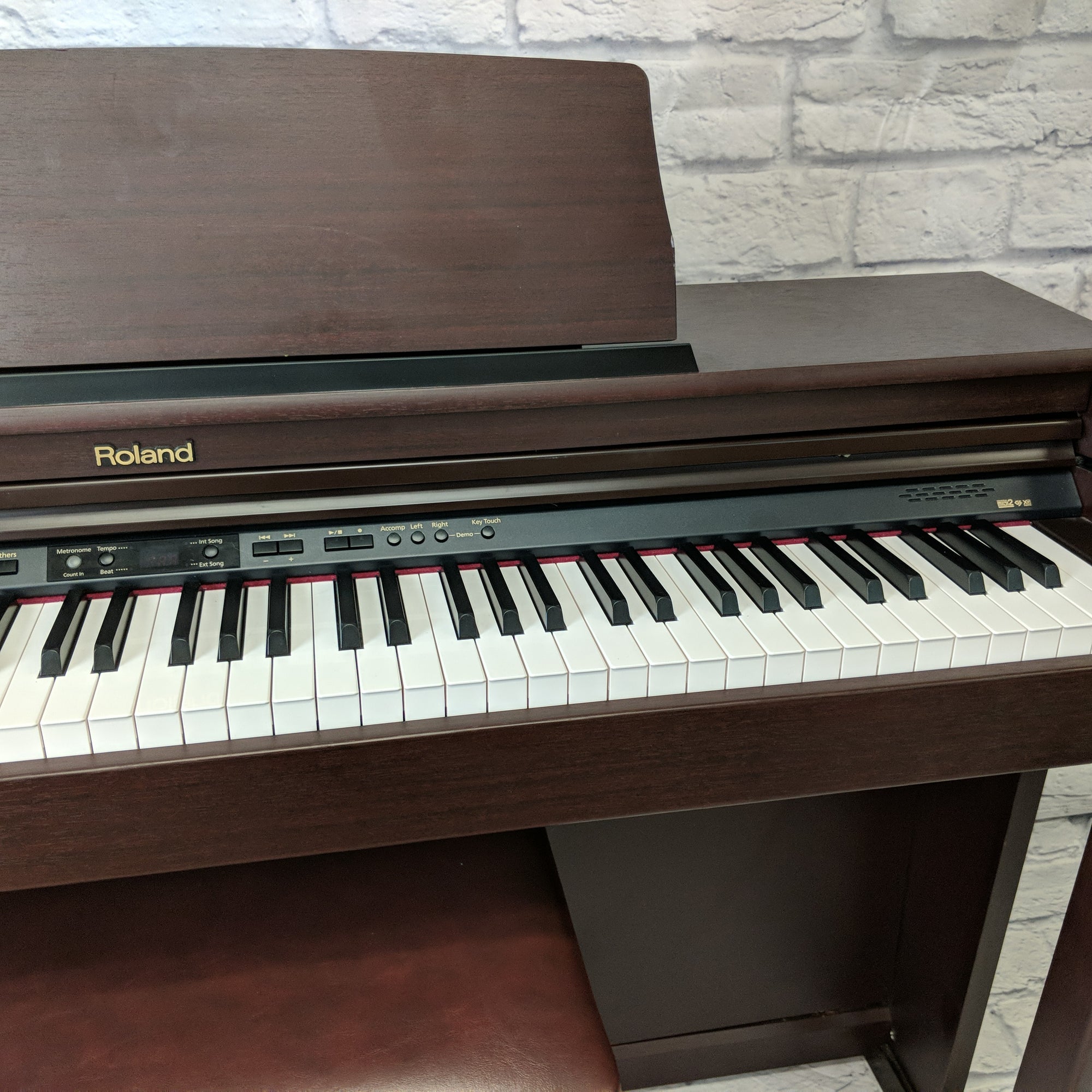 Roland HP203 Digital Piano - Evolution Music