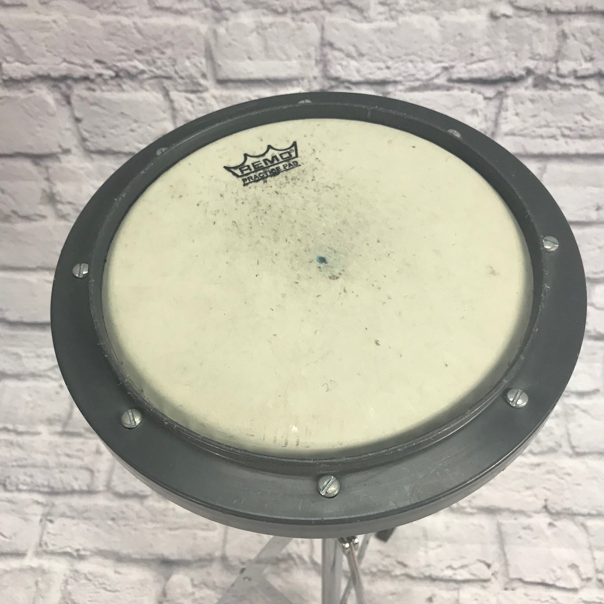 Remo Practice Pad with Stand