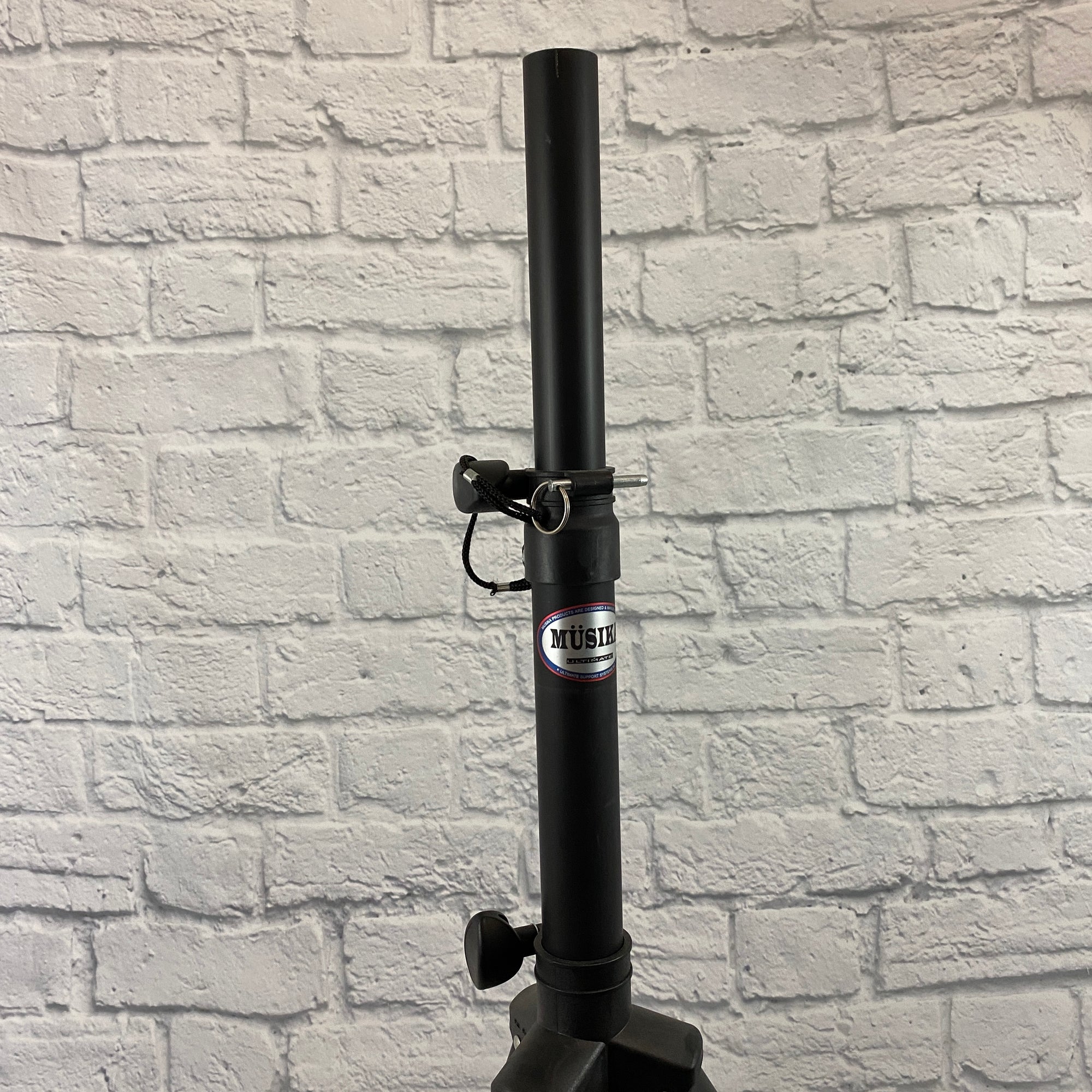 Musika Black Tripod Single Speaker Stand