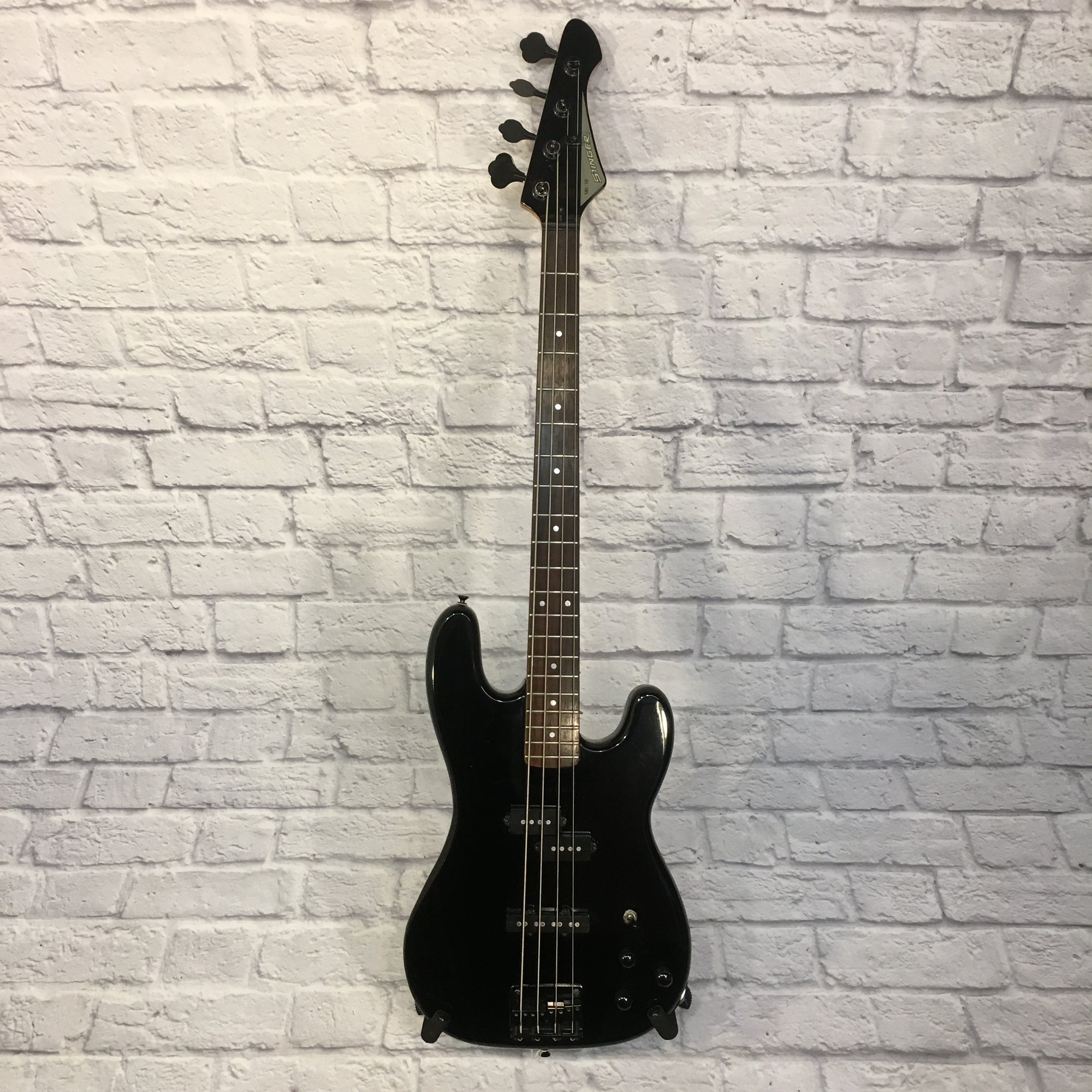 Stinger SBL-10 4 String Electric Bass Guitar