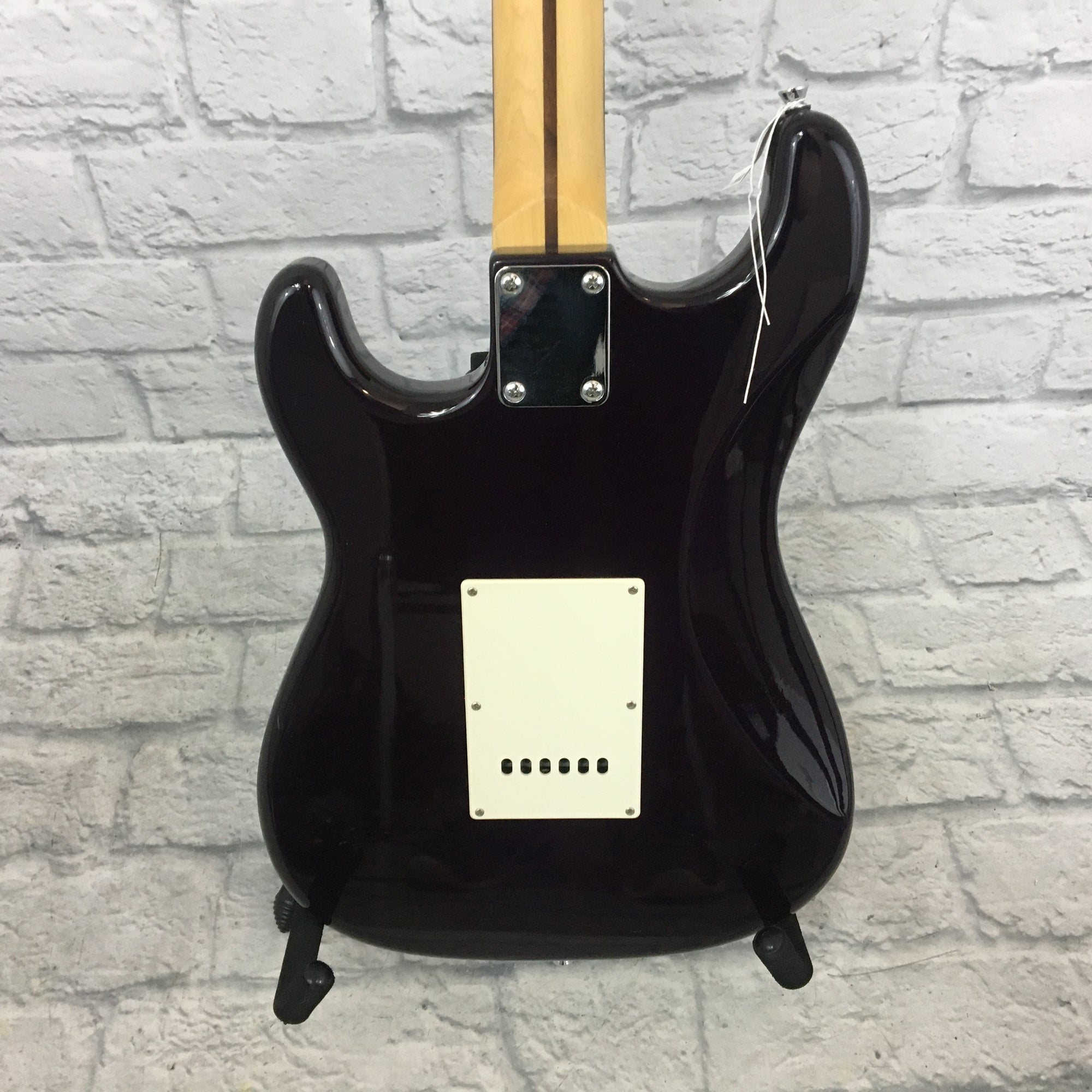 New York Pro Strat-Style Electric Guitar Black