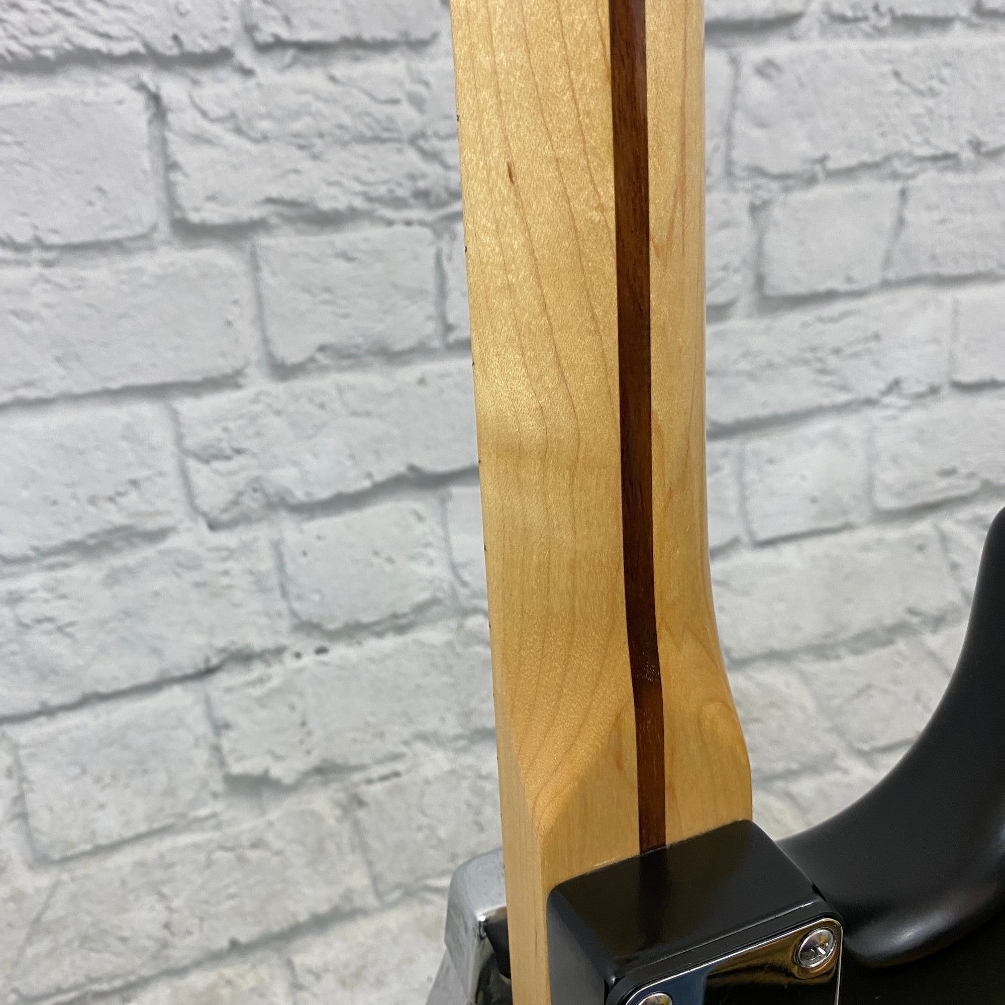 Fender MIM Stratocaster Electric Guitar