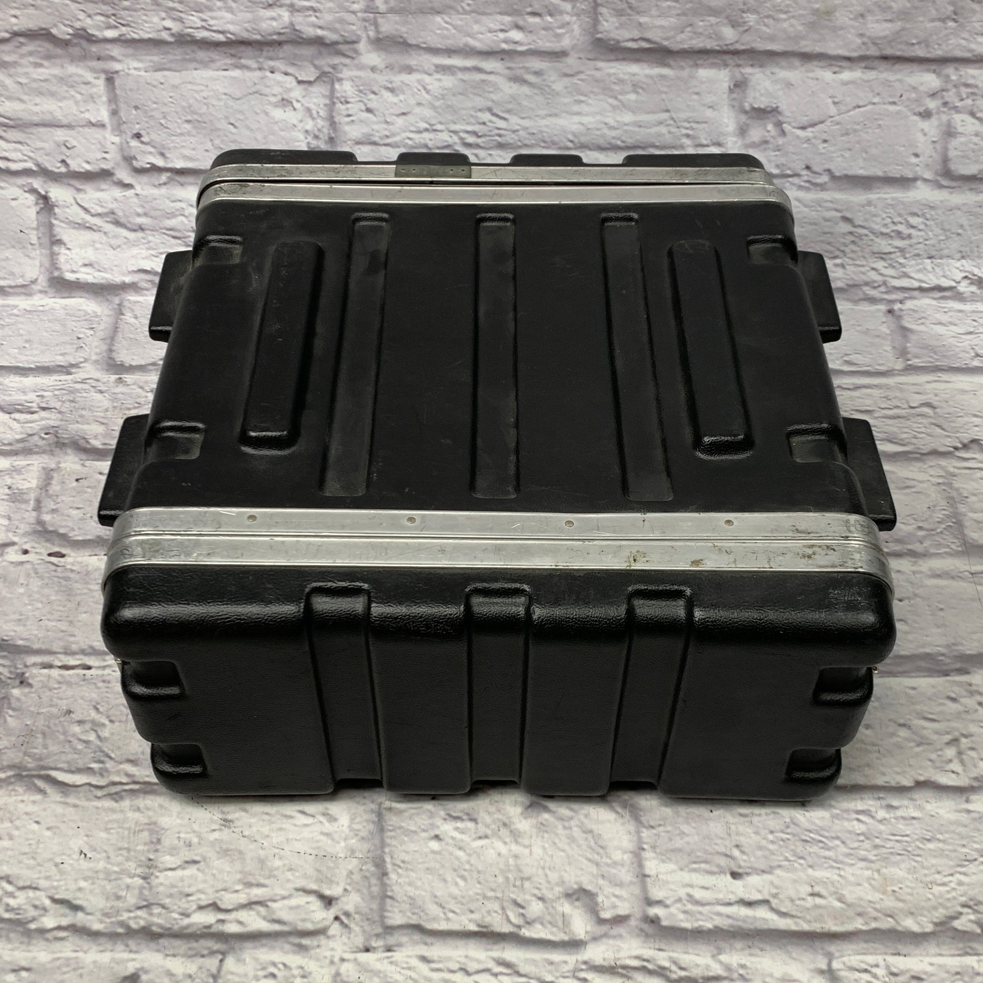 SKB 1SKB-R4U 4U Roto-Molded Rack Case 2000s with steel rails
