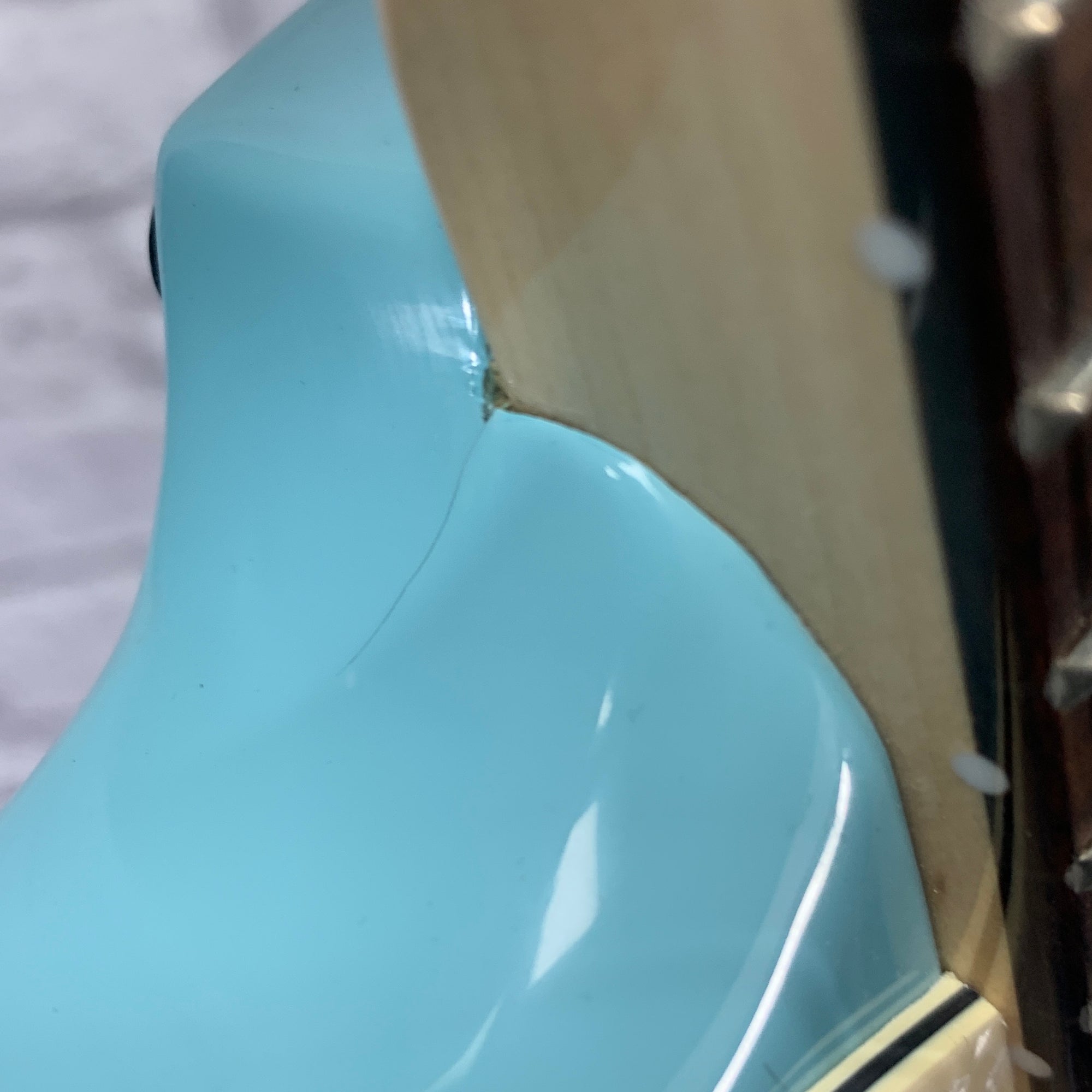 Squier Paranormal Cyclone Daphne Blue