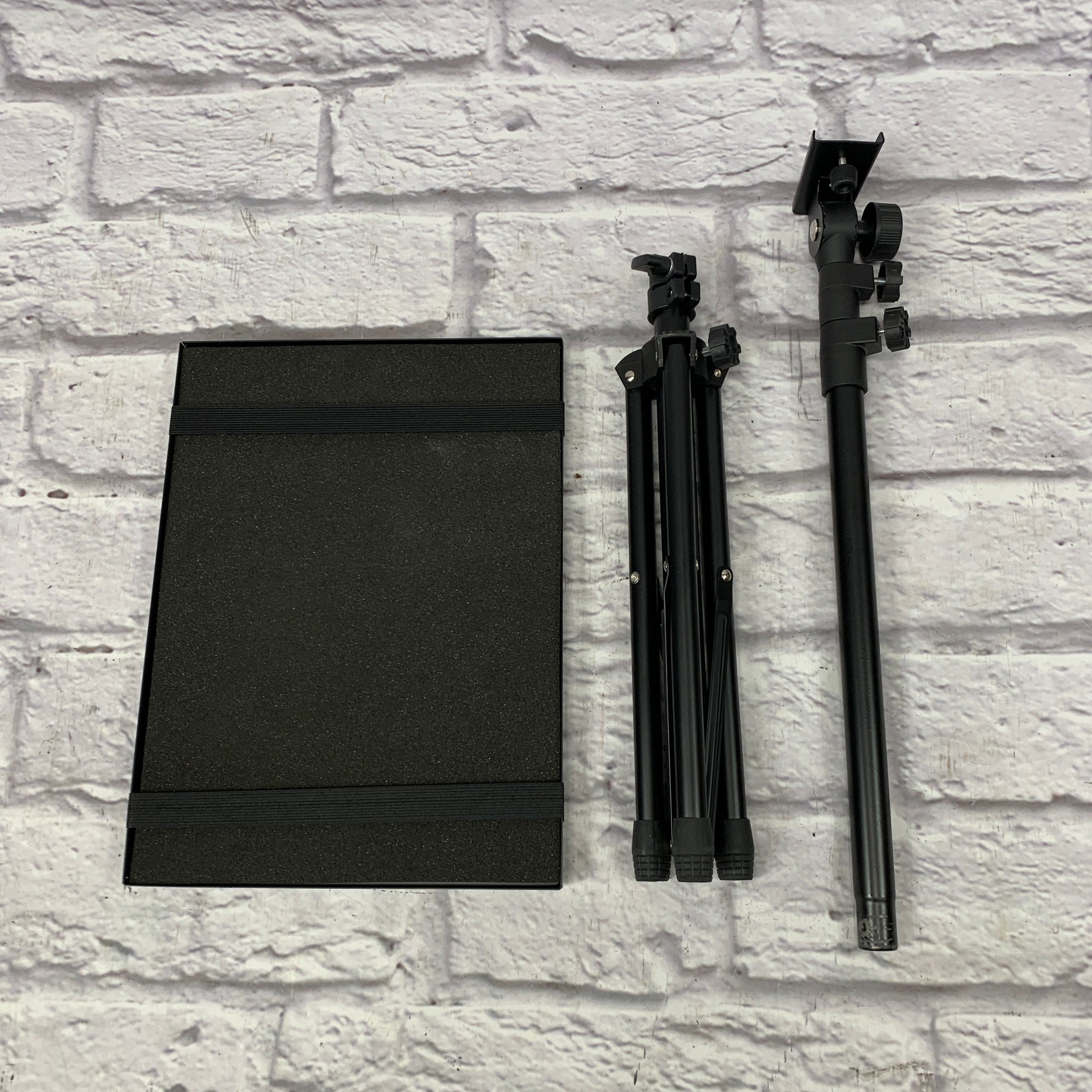 Folding Platform Stand