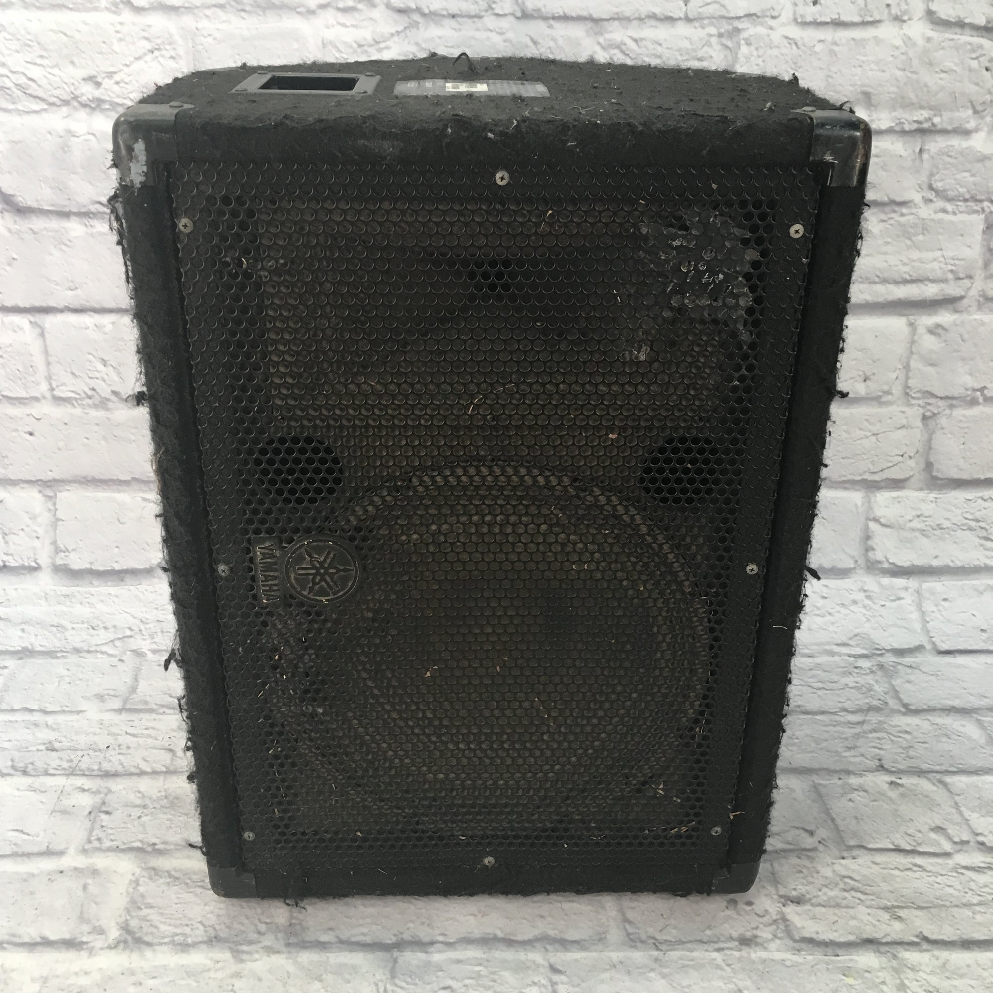 Yamaha BR12M 12in 300-600w 2-Way Wedge Monitor Speaker