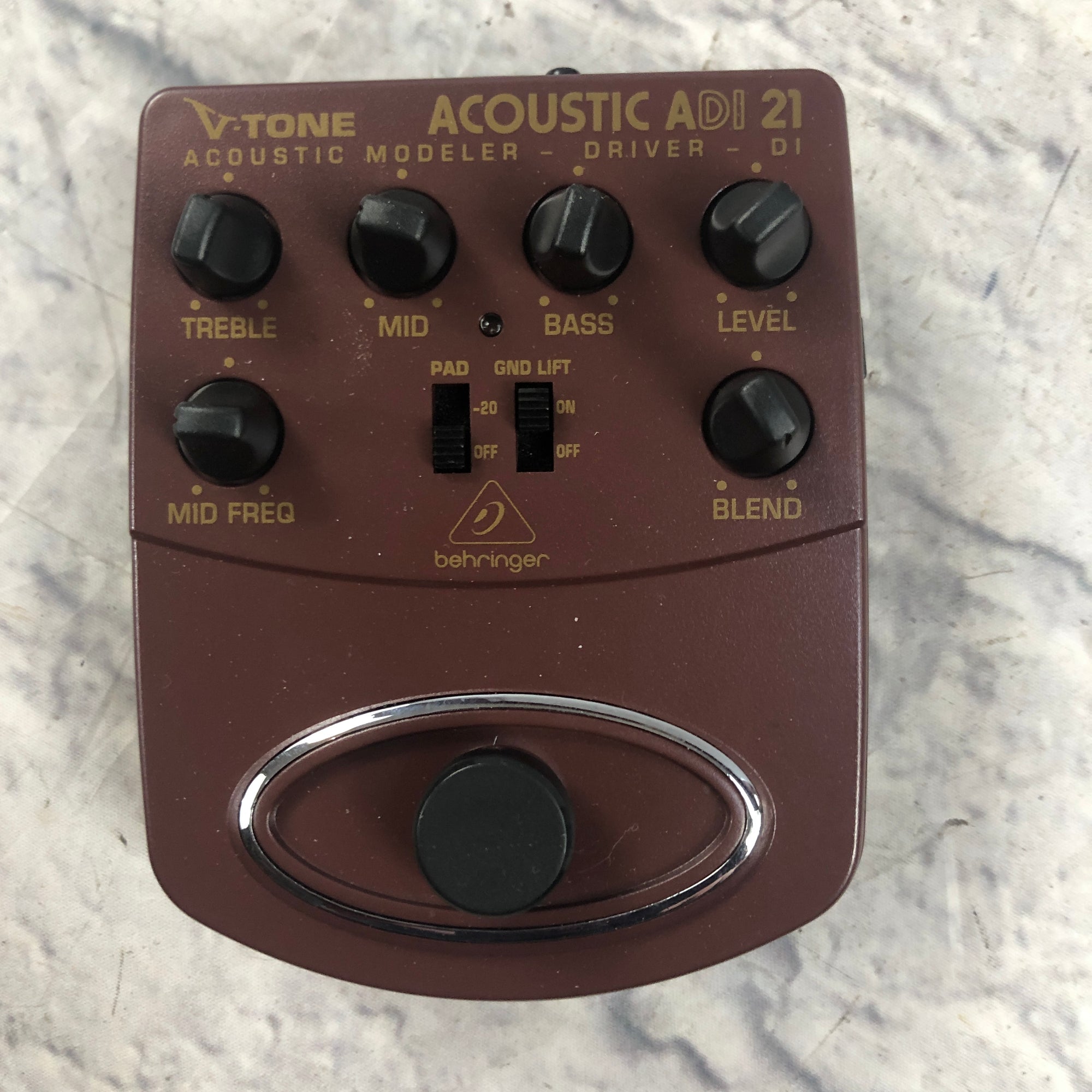 Behringer ADI21 DI Box