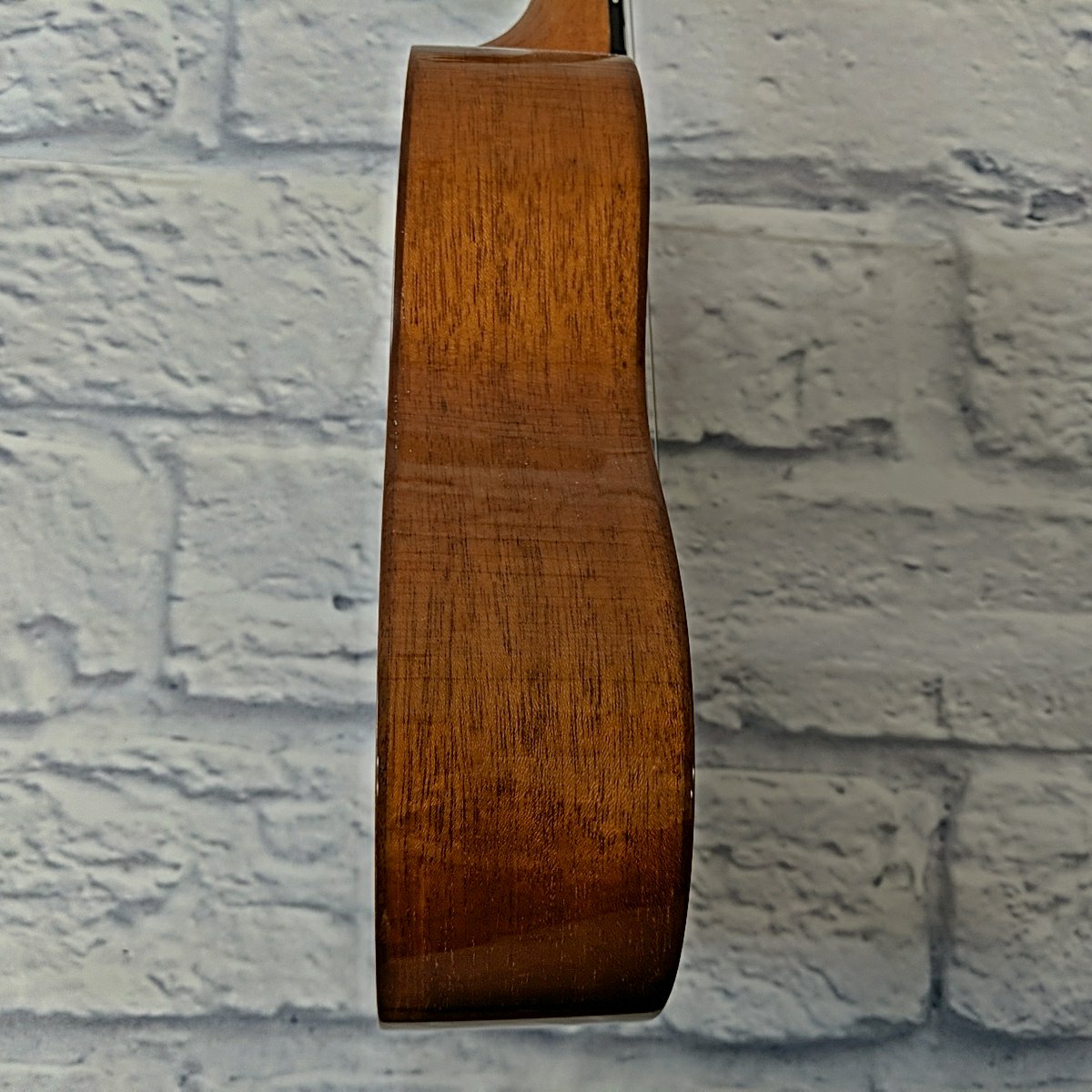 Pono MSSD Gloss Finish Soprano Ukulele