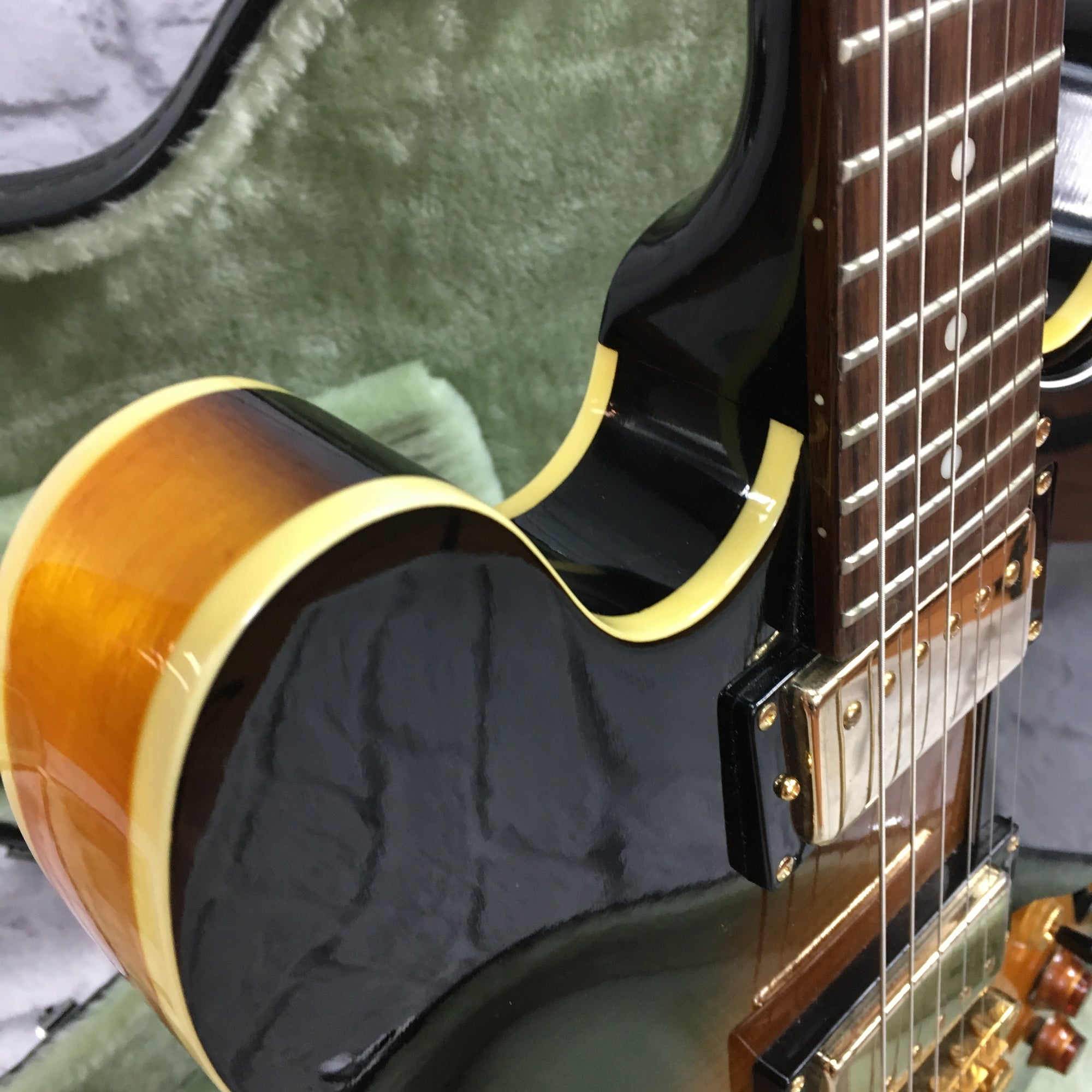 Epiphone Dot Vintage Sunburst Semi-Hollow w/ Hardcase - Evolution