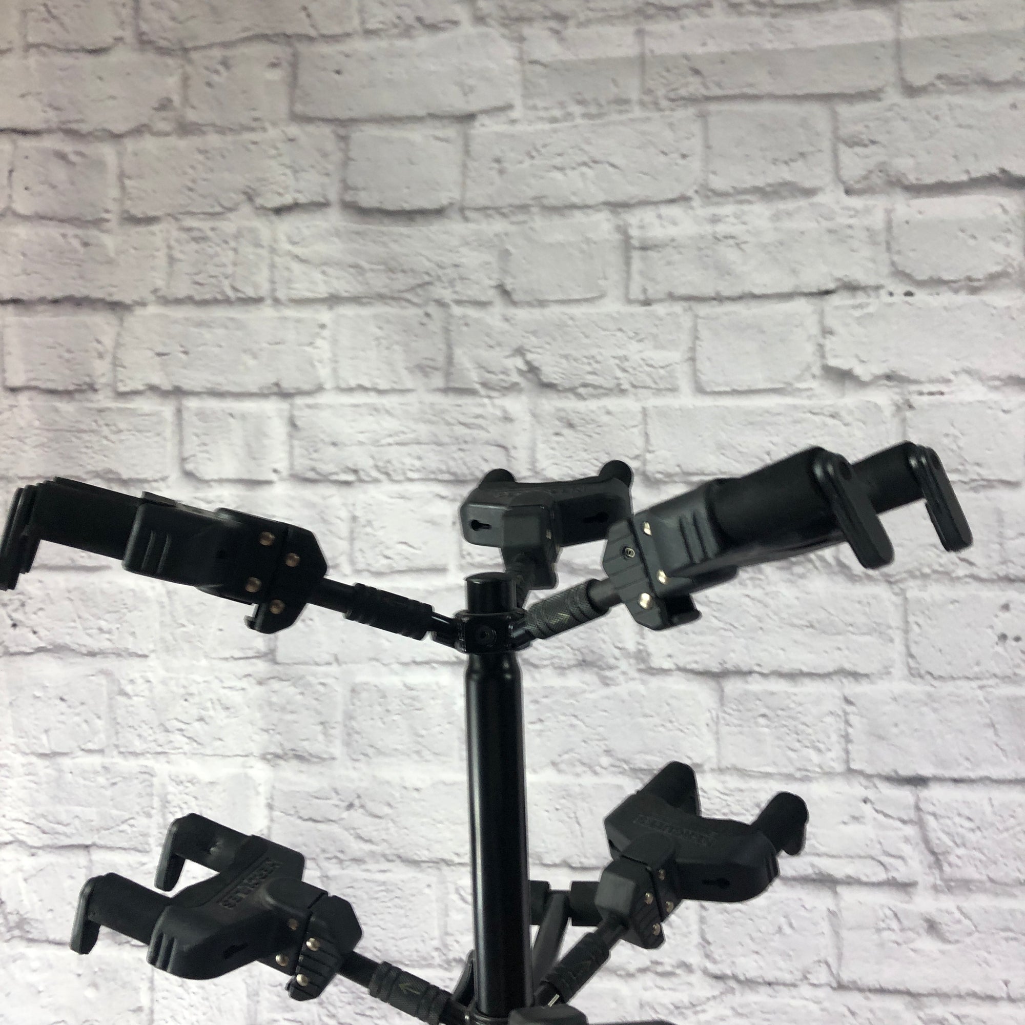 Hercules 6 Guitar Stand