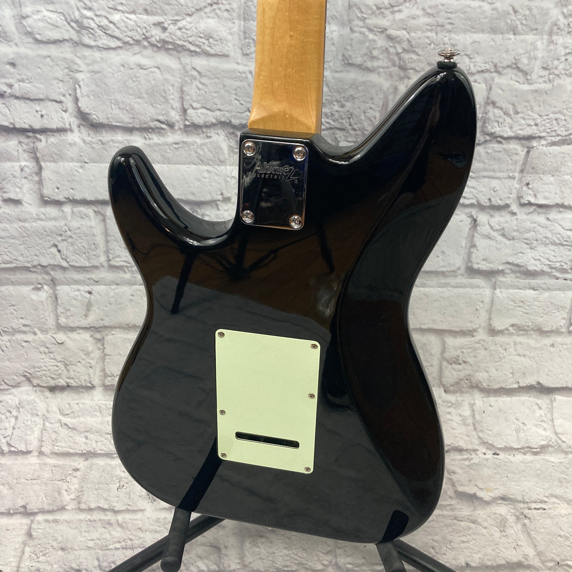 Alvarez Korean Classic Custom Electric Guitar w/ OHSC