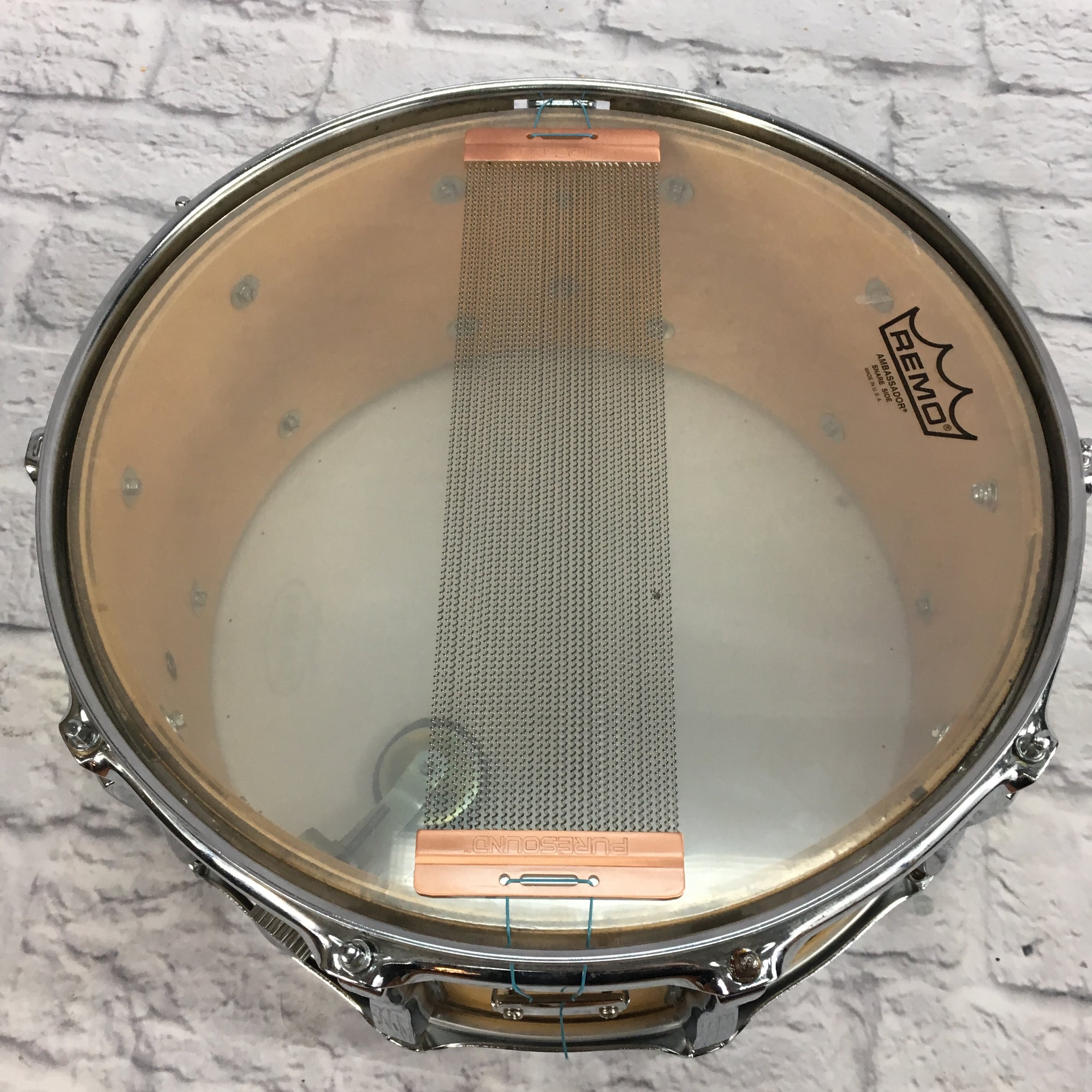 Ludwig 14 x 6.5 Classic Maple Snare Drum with P86 Throwoff